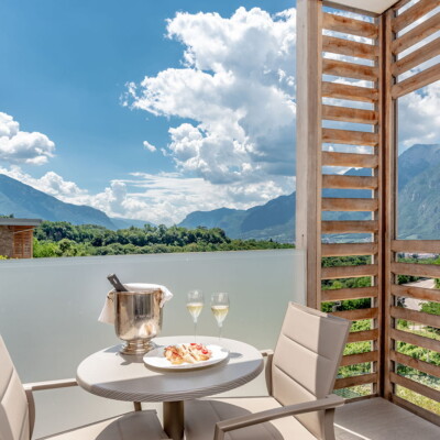 Hotel trento camera con vista panoramica sulle colline