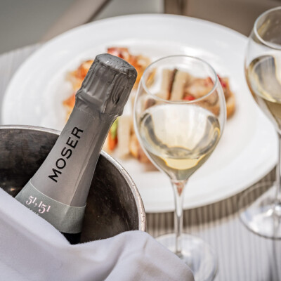 Hotel trento elegante e romantico aperitivo in camera