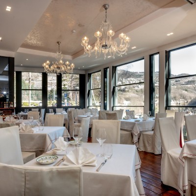 Ristorante trento sala da pranzo con vista