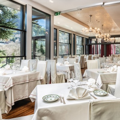 Sala da pranzo veranda vista sulle colline trento