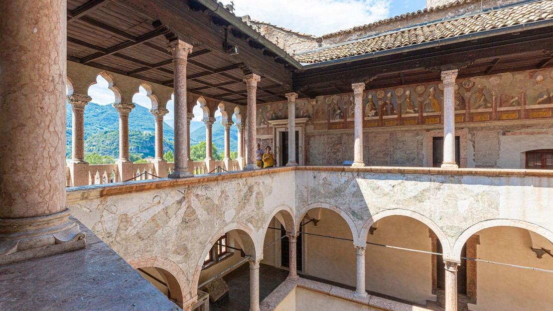 Vista delle colline di Trento dal Castello del Buonconsiglio