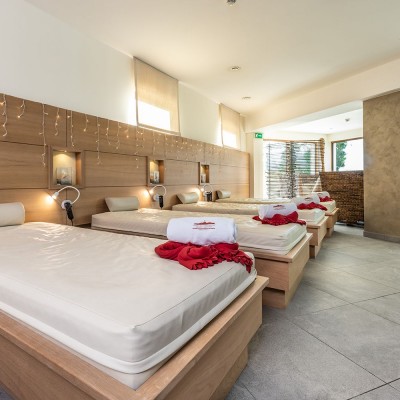 Spa trento con letini ad acqua riscaldati