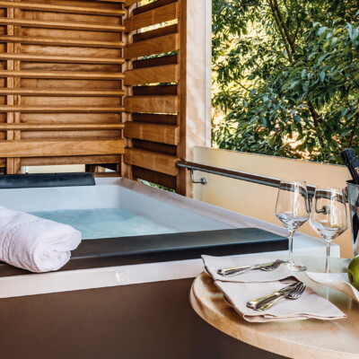 Matrimoniale con vasca idromassaggio esterna Belvedere